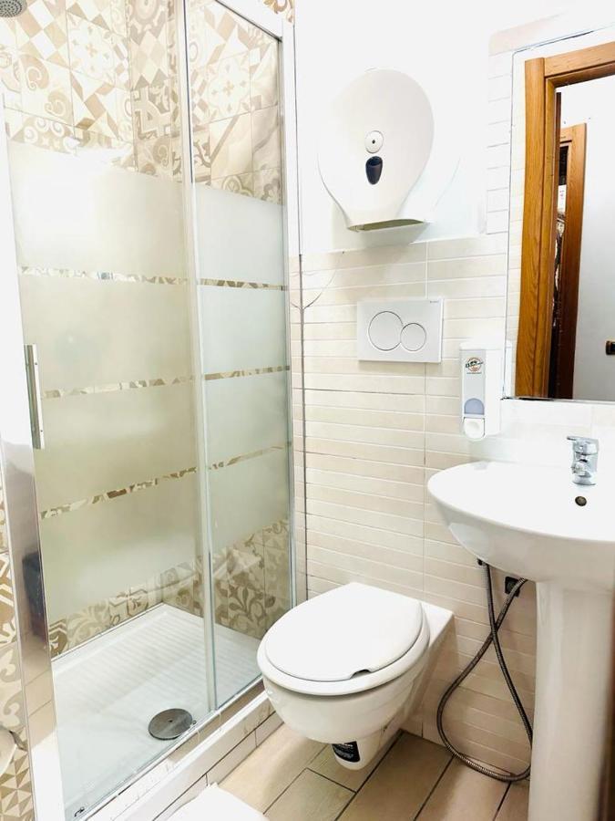 Rome Star Guesthouse Bagian luar foto