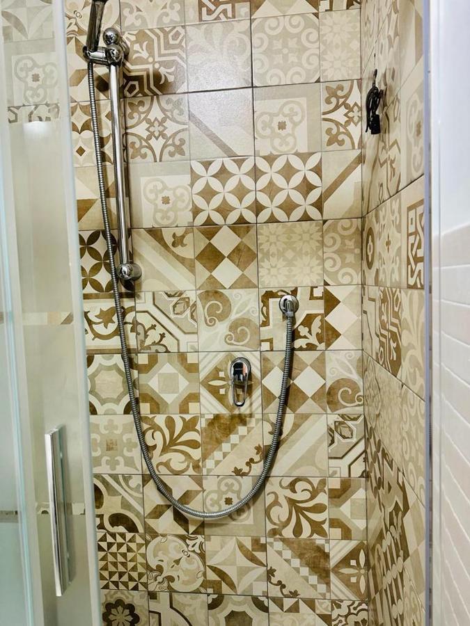 Rome Star Guesthouse Bagian luar foto